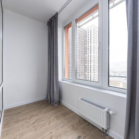 Luxury Apartment Near Metro Station Osokorky Kiev Exterior foto