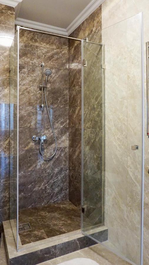 Luxury Apartment Near Metro Station Osokorky Kiev Exterior foto