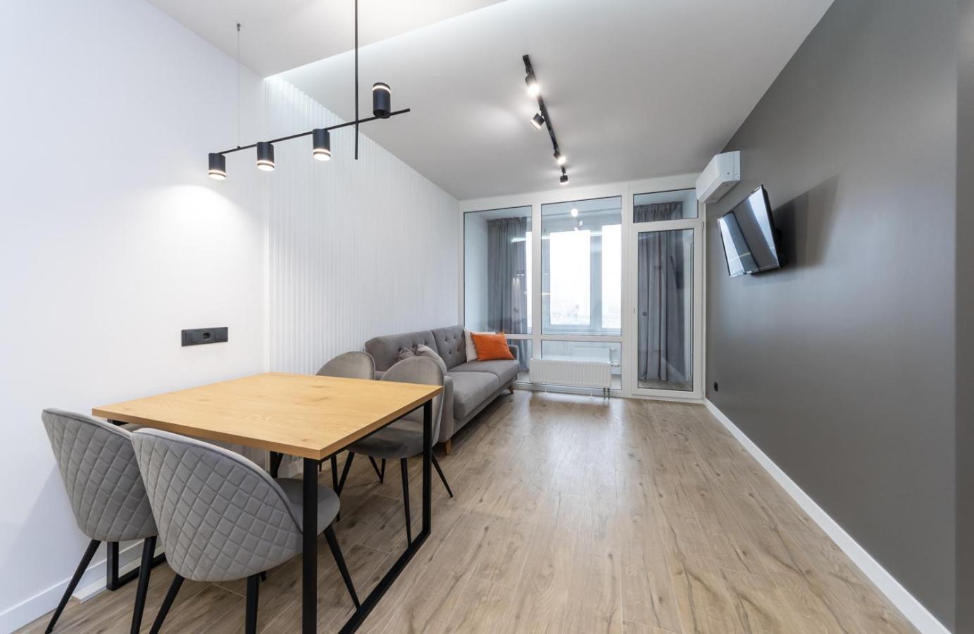 Luxury Apartment Near Metro Station Osokorky Kiev Exterior foto